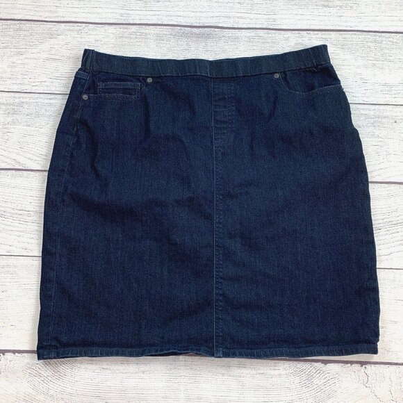 Lands' End Jean Skirt sz 18P Petite Denim Pencil 22.5" Length Pull On Style - Picture 1 of 8